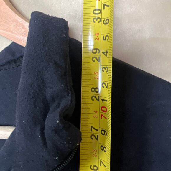 Lululemon Men’s Mock Neck Long Sleeve Navy *Dimension In Picture* - Picture 4 of 7